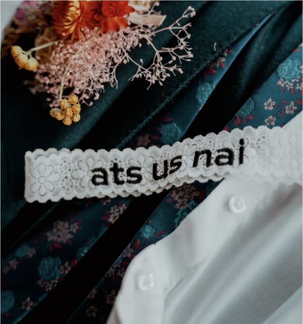 “Ats us nai” Wedding Garter - Image 2